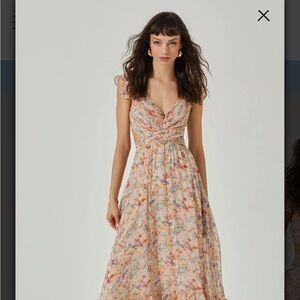 NWT Astr Primrose maxi dress in peach